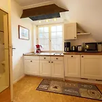 Ferienwohnung unter Reet 2