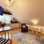 Ferienwohnung unter Reet 2